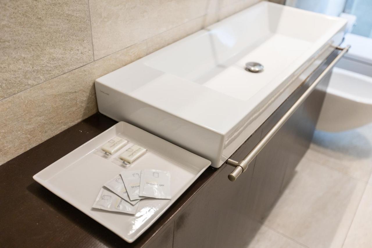 Rosselli 13 Milan Apartment Luaran gambar