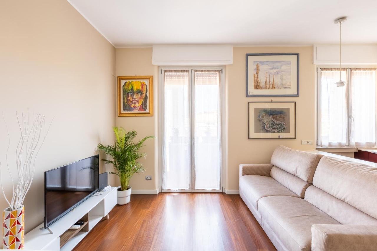 Rosselli 13 Milan Apartment Luaran gambar