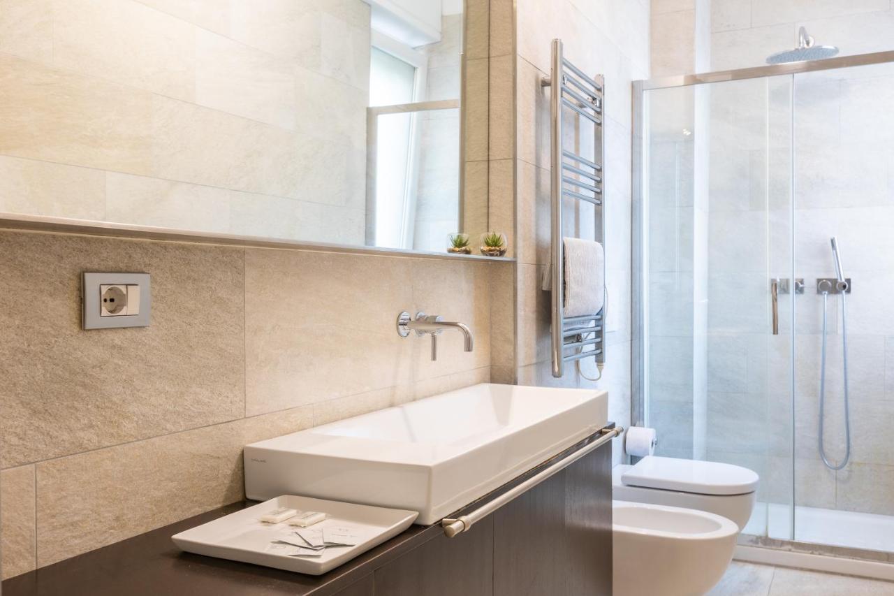 Rosselli 13 Milan Apartment Luaran gambar