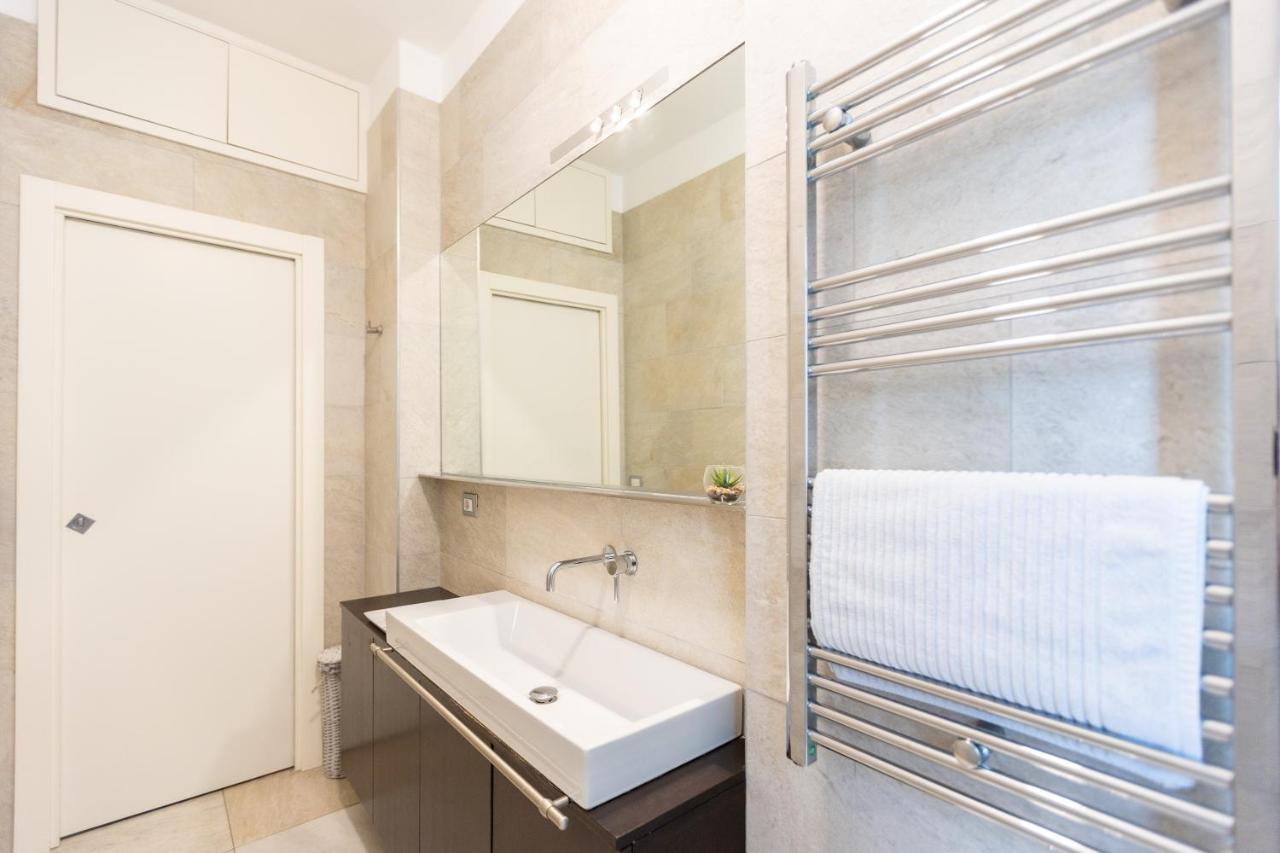 Rosselli 13 Milan Apartment Luaran gambar